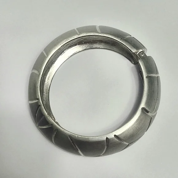 Macys Metal Pattern Wide Bangle Bracelet - Picture 6 of 7